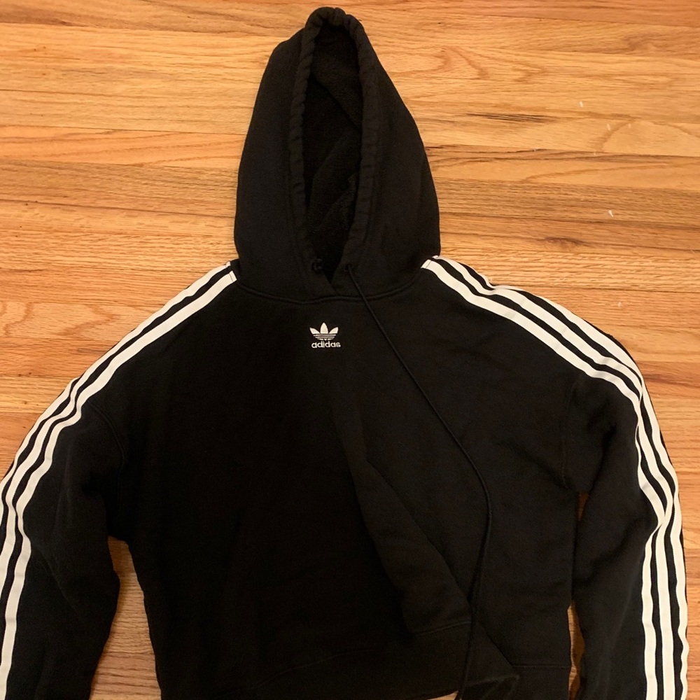 Cropped Adidas Originals hoodie